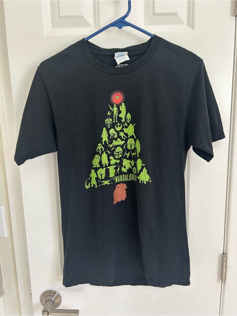 Men’s Port Company Sz Small Black Star Wars Holiday Graphic Tee - Green & Red